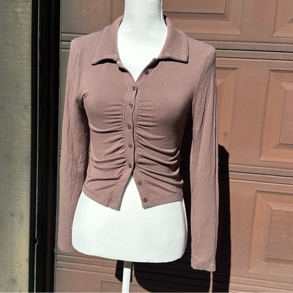 A&F Ribbed Button-Front Collared Top - Picture 1 of 2